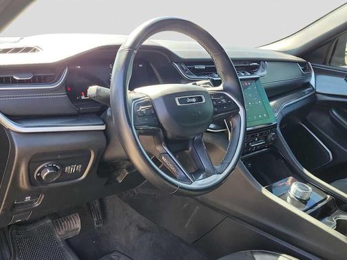 2022 Jeep Grand Cherokee L Altitude