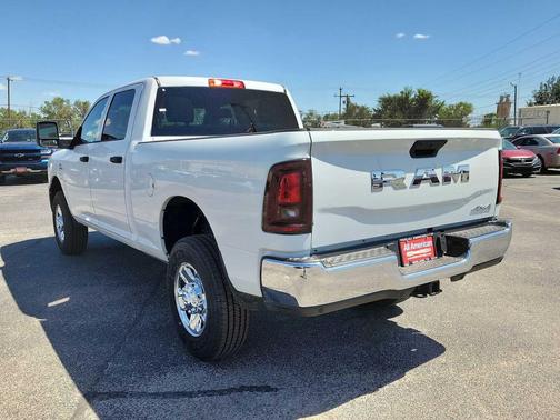 2025 RAM 2500 Tradesman Crew Cab 4x4 6'4' Box