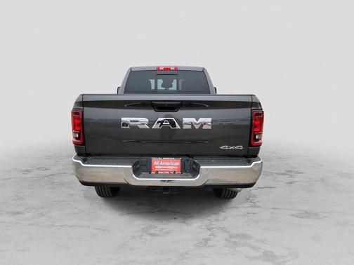 2025 RAM 2500 Tradesman Crew Cab 4x4 6'4' Box