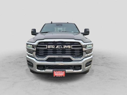 2025 RAM 2500 Tradesman Crew Cab 4x4 6'4' Box