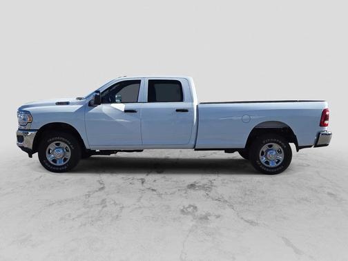 2024 RAM 2500 Tradesman Crew Cab 4x4 8' Box