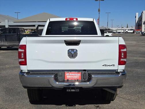 2024 RAM 2500 Tradesman Crew Cab 4x4 8' Box