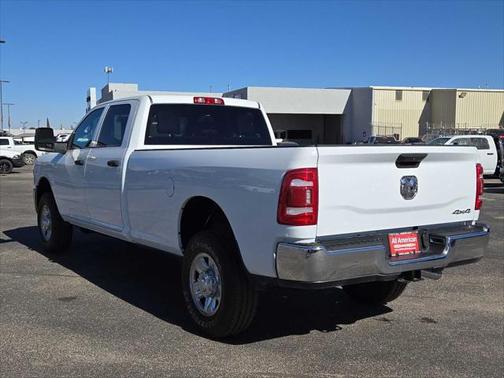 2024 RAM 2500 Tradesman Crew Cab 4x4 8' Box