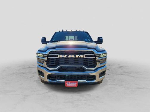 2026 RAM 3500 Tradesman Crew Cab 4x4 8' Box