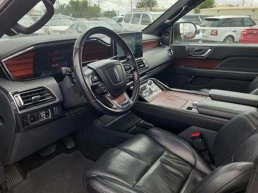 2023 Lincoln Navigator Reserve