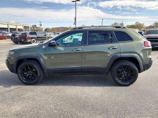 2019 Jeep Cherokee Trailhawk Elite