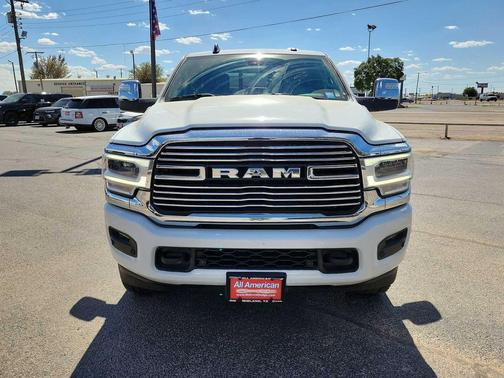2024 RAM 2500 Laramie Crew Cab 4x4 6'4' Box