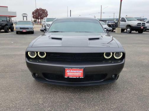 2020 Dodge Challenger SXT