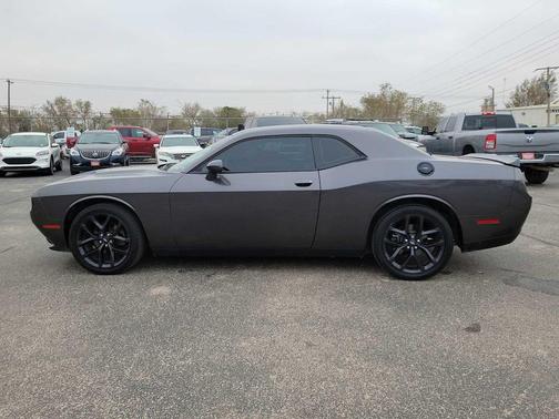 2020 Dodge Challenger SXT