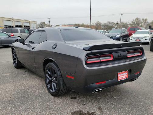 2020 Dodge Challenger SXT