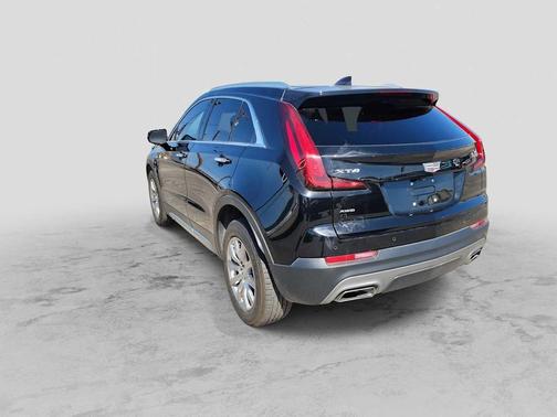2022 Cadillac XT4 Premium Luxury