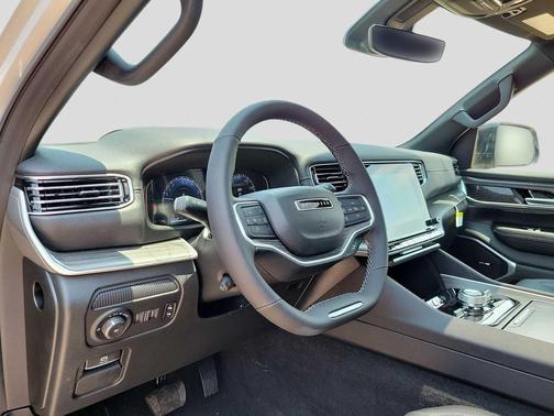 2024 Jeep Wagoneer L Series II 4x4