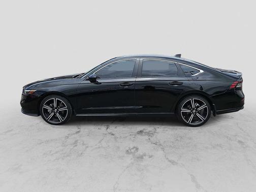 Crystal Black Pearl 2024 Honda Accord Hybrid Sport