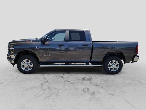 2025 RAM 2500 Lone Star Crew Cab 4x4 6'4' Box