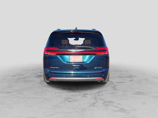 2021 Chrysler Pacifica L