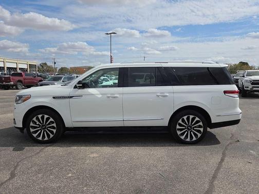2023 Lincoln Navigator Reserve