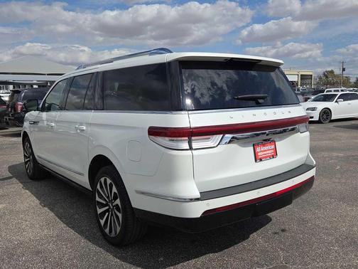 2023 Lincoln Navigator Reserve