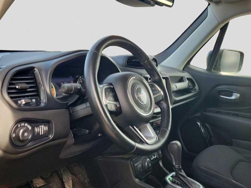 2023 Jeep Renegade Altitude