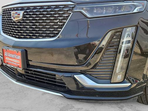 Stellar Black Metallic 2020 Cadillac XT6 Premium Luxury FWD