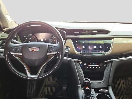 Stellar Black Metallic 2020 Cadillac XT6 Premium Luxury FWD
