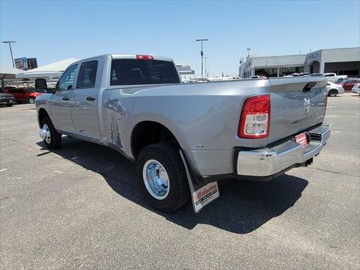 2024 RAM 3500 Tradesman Crew Cab 4x4 8' Box