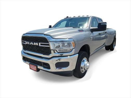 2024 RAM 3500 Tradesman Crew Cab 4x4 8' Box