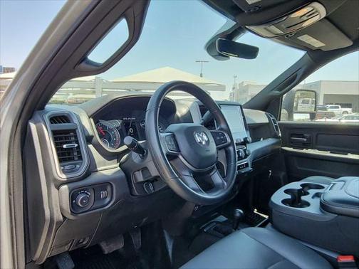 2024 RAM 3500 Tradesman Crew Cab 4x4 8' Box