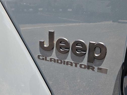 Anvil Clearcoat 2026 Jeep Gladiator Texas Trail 4x4