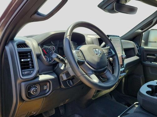 2026 RAM 2500 Black Express Crew Cab 4x4 6'4' Box