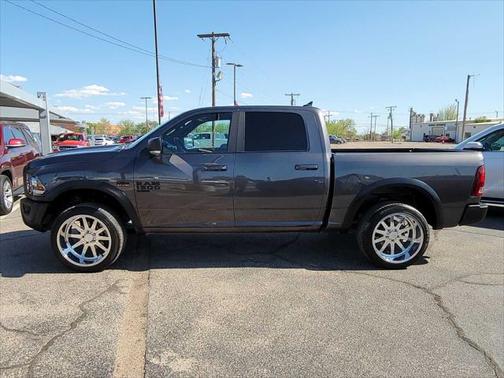 2022 RAM 1500 Classic Warlock Crew Cab 4x2 5'7' Box