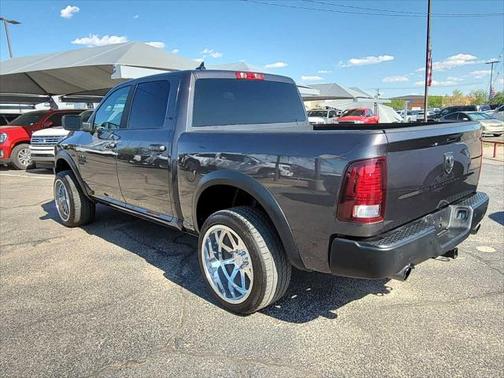 2022 RAM 1500 Classic Warlock Crew Cab 4x2 5'7' Box