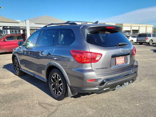 2020 Nissan Pathfinder SL 2WD