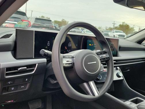 2025 Hyundai SONATA SEL