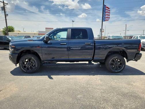 2025 RAM 2500 Lone Star Crew Cab 4x4 6'4' Box