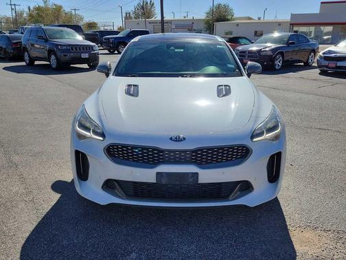 2020 Kia Stinger GT1