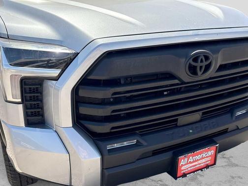 Celestial Silver Metallic 2022 Toyota Tundra SR5