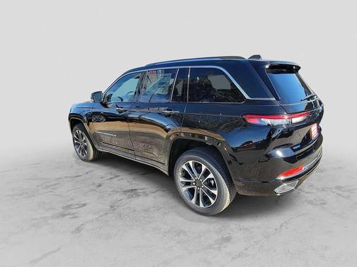 2023 Jeep Grand Cherokee 4xe Overland