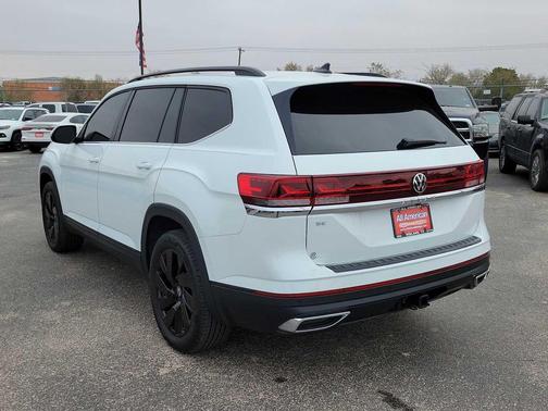 2024 Volkswagen Atlas 2.0T SE w/Technology