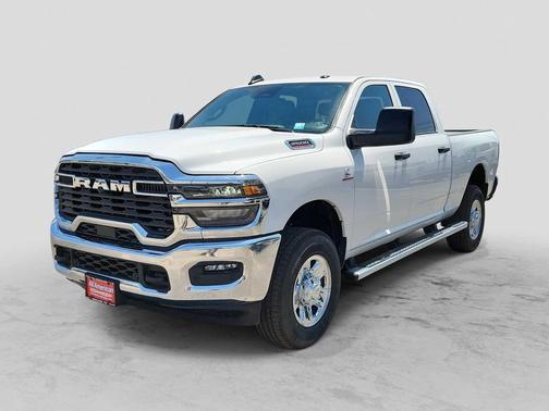 2025 RAM 2500 Tradesman Crew Cab 4x4 6'4' Box