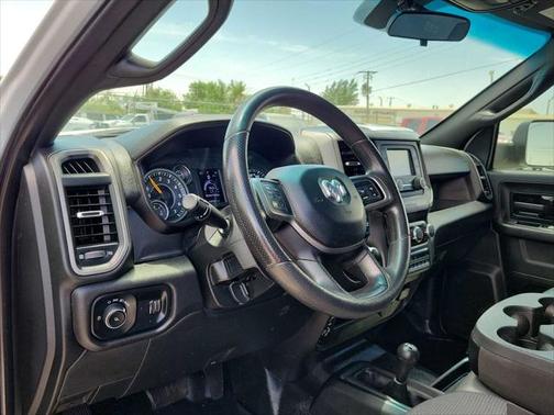 2022 RAM 2500 Tradesman Crew Cab 4x4 8' Box