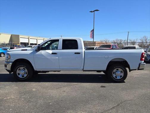 2024 RAM 2500 Tradesman Crew Cab 4x4 8' Box