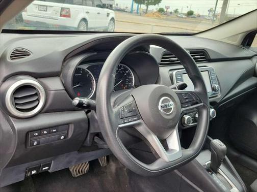 2022 Nissan Versa 1.6 S
