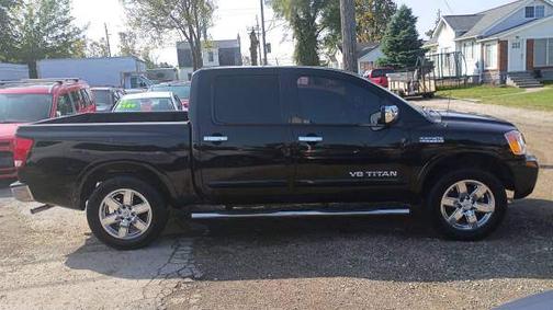 2010 Nissan Titan SE