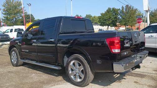2010 Nissan Titan SE