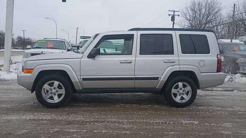 2008 Jeep Commander Sport