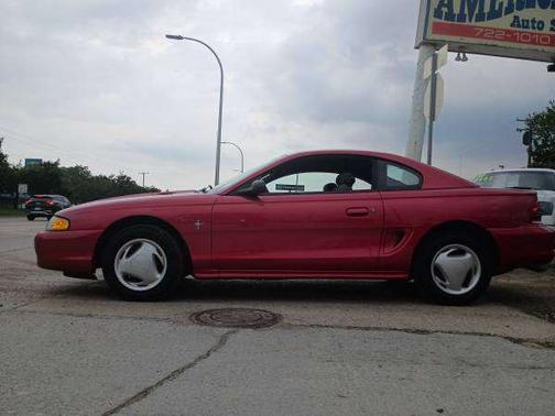 1994 Ford Mustang Base