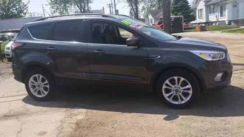 GRAY 2018 Ford Escape SEL