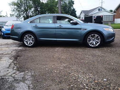 2010 Ford Taurus Limited