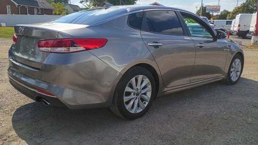 2016 Kia Optima LX
