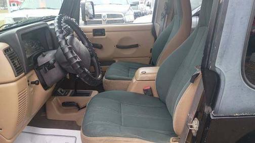 1999 Jeep Wrangler Sahara
